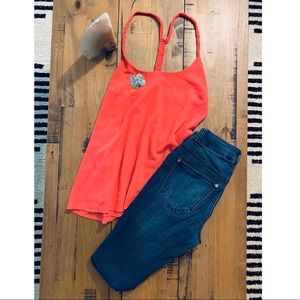 Coral razor back top